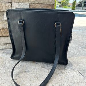 Coach, vintage, black shoulder bag.
